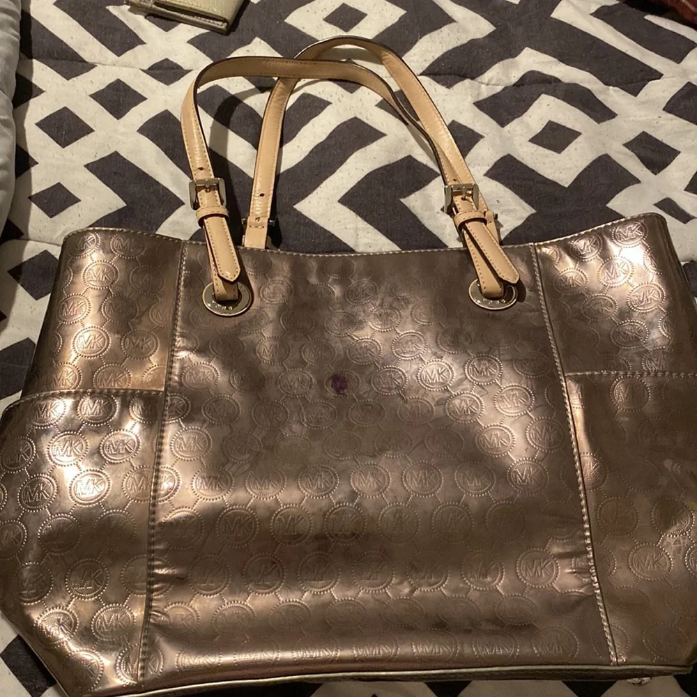 Purse - Picture 2 of 4